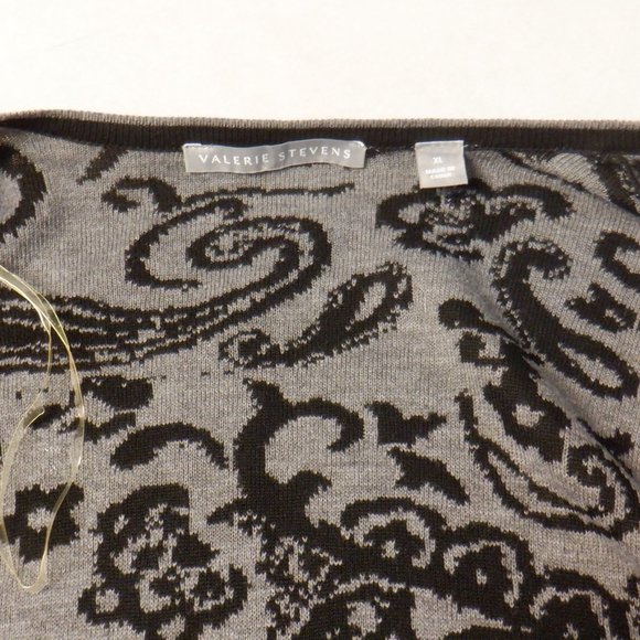 Buttonless Sweater - Valerie Stevens - Picture 7 of 9